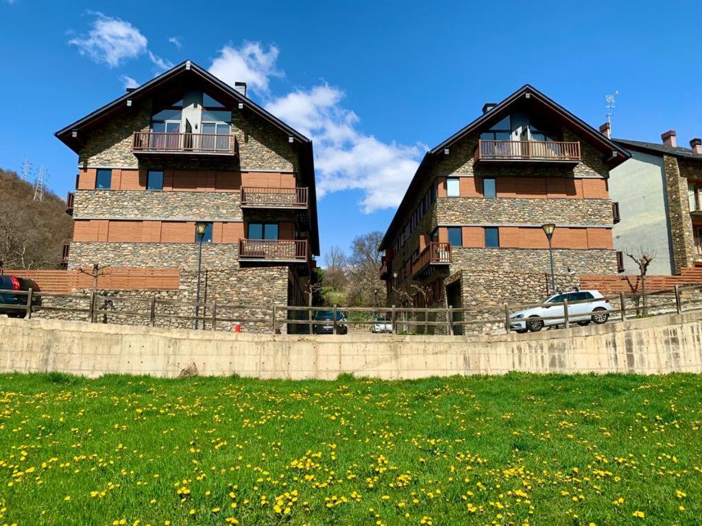 Apartament La Gisca - L'Amfitriona Valencia D'Aneu Εξωτερικό φωτογραφία